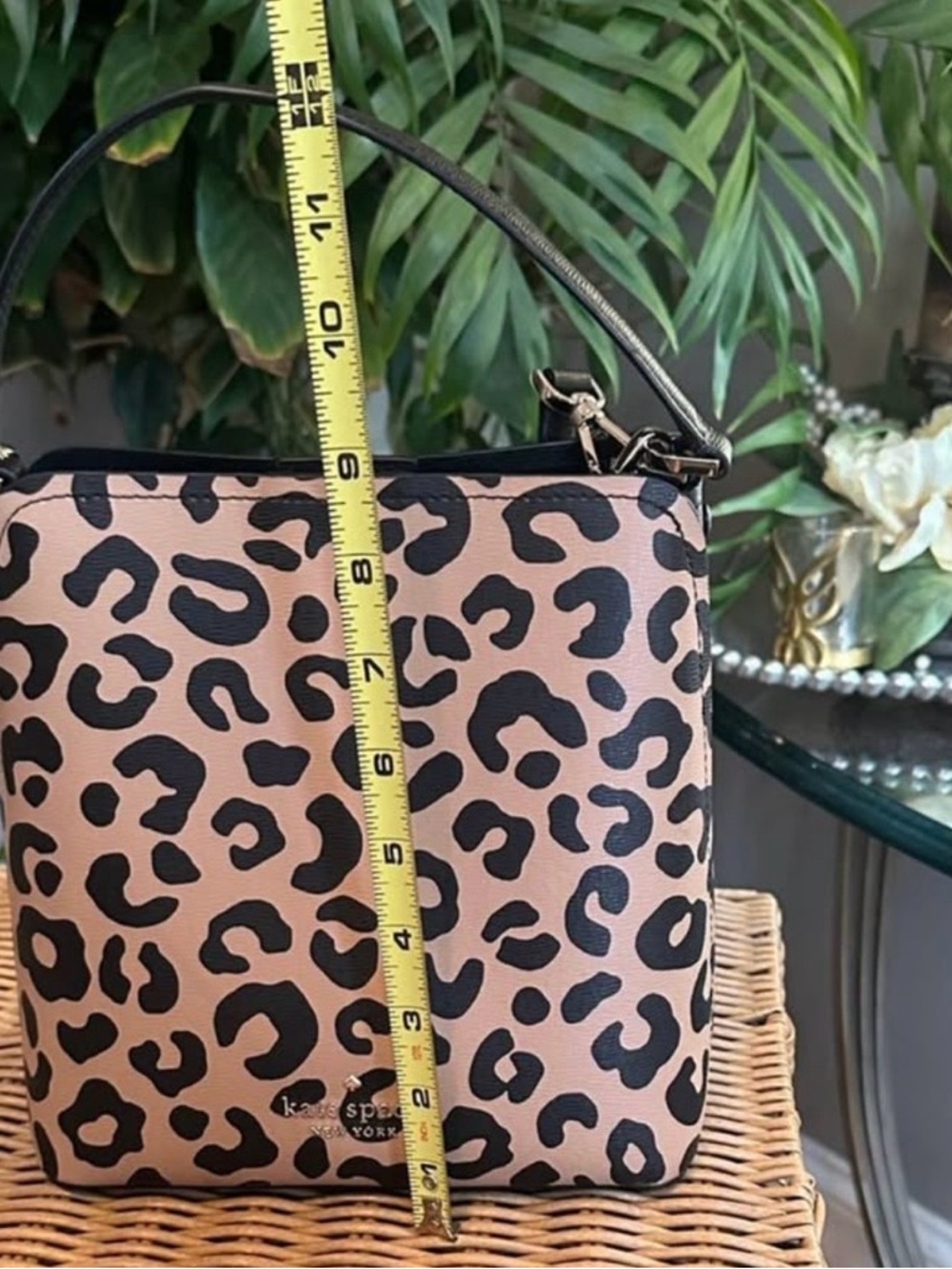 kate spade Darcy Bucket Bag Leopard Print Crossbody Bag with dust bag♠️